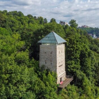 turnul negru obiective turistice orasul brasov 2 scaled e1671319637455 pzbgol8hmwkd4p2f55bkdv8f4k84b7jfd4nhnz7hic - About Brașov